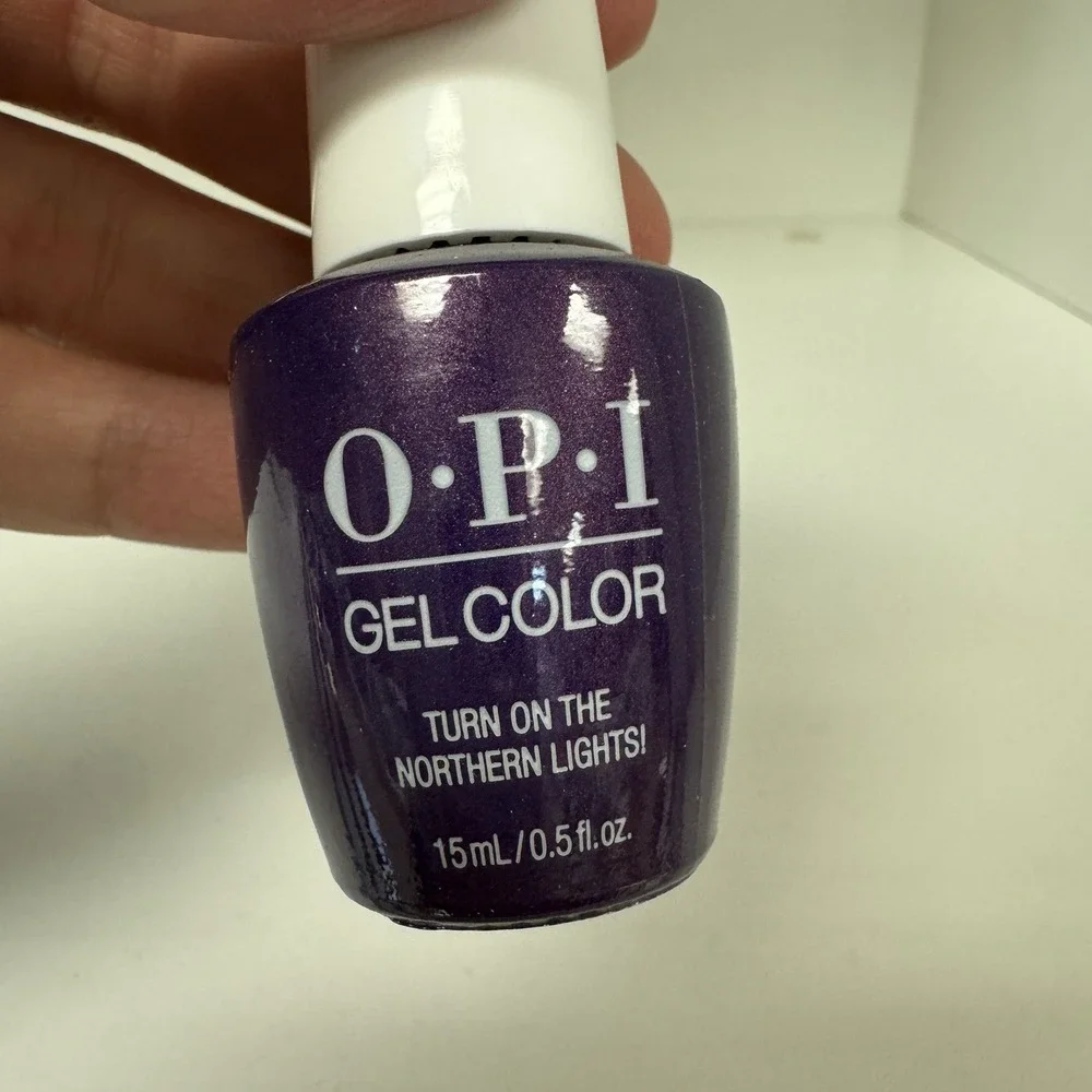 OPI Soak off Gel Nail Polish GC I57 Turn On The Northern Lights! 0.5oz